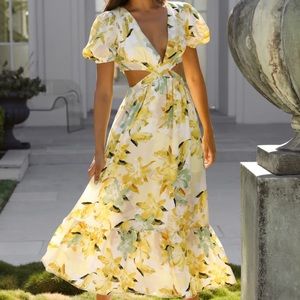 NWT HELLO MOLLY FEELIN FLORALS MIDI DRESS YELLOW